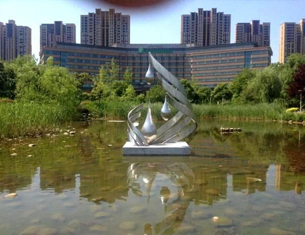 武进法制公园-不锈钢雕塑水滴